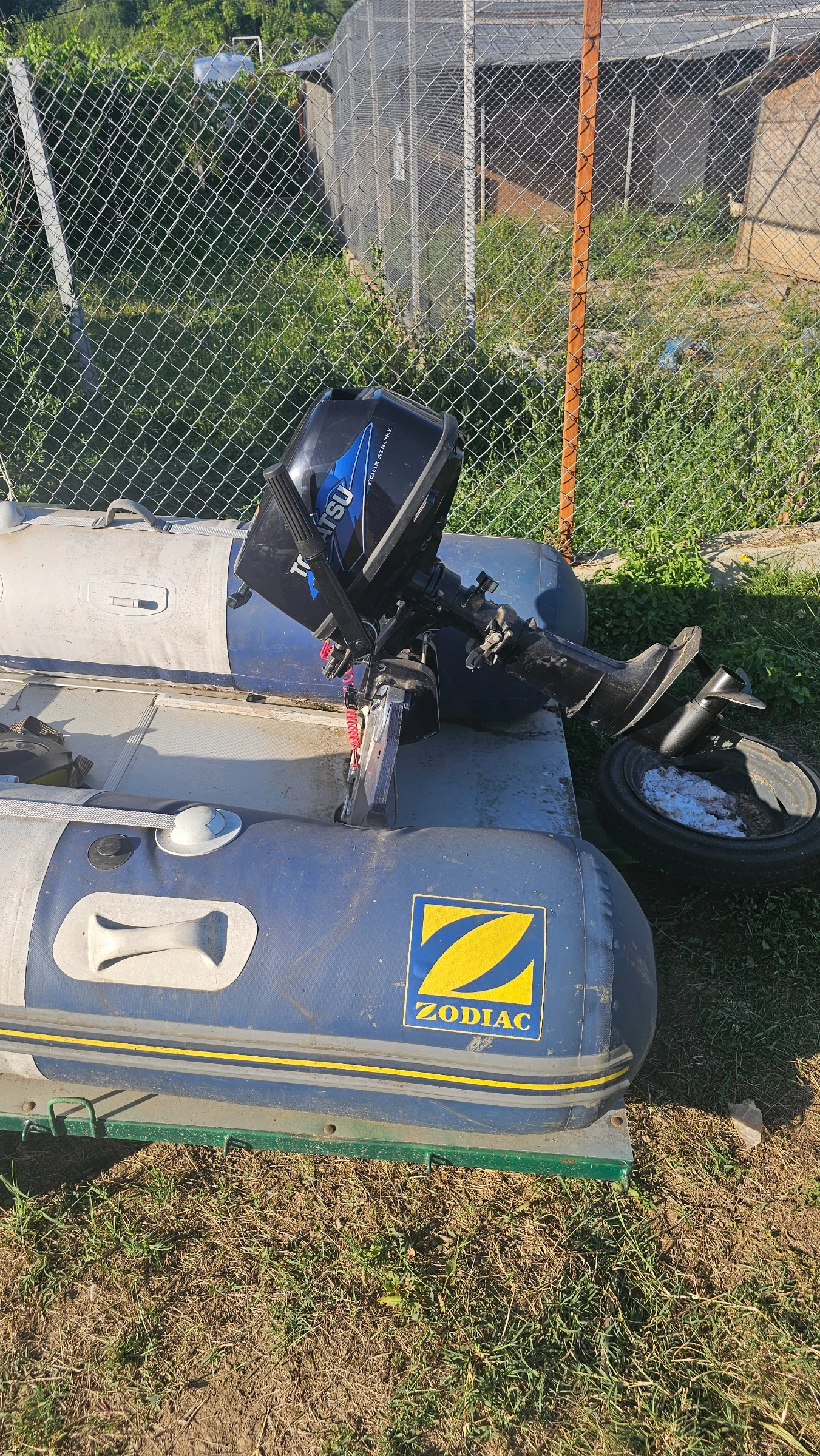 Надуваема лодка Zodiac 310S, снимка 6 - Воден транспорт - 55428664