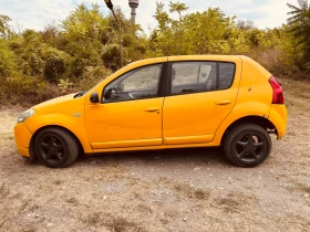 Dacia Sandero 1.5 дизел 2009 година ръчни скорости , снимка 4