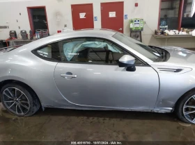 Subaru BRZ 2.0L H-4 DI, DOHC, VVT, 205HP Rear Wheel Drive, снимка 5