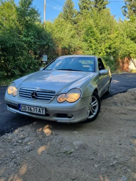 Mercedes-Benz C 220 Цяла или на части