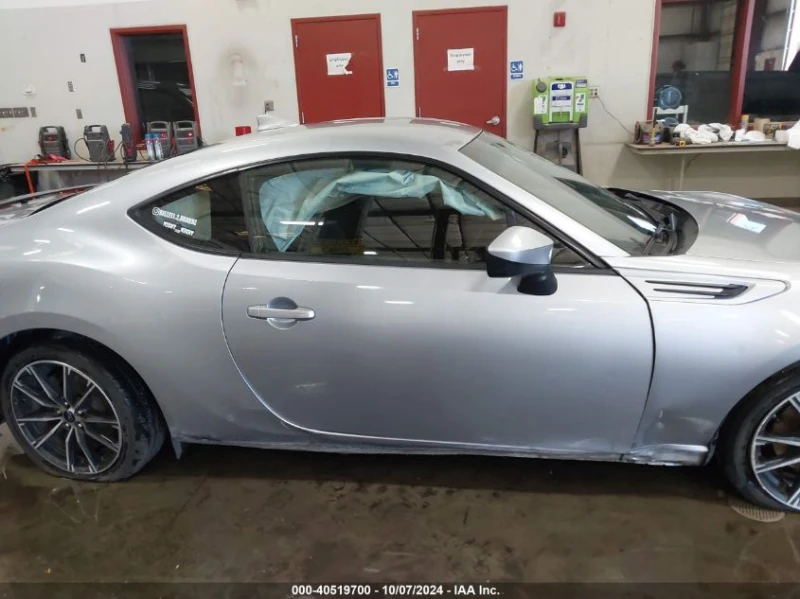 Subaru BRZ 2.0L H-4 DI, DOHC, VVT, 205HP Rear Wheel Drive, снимка 5 - Автомобили и джипове - 48359349