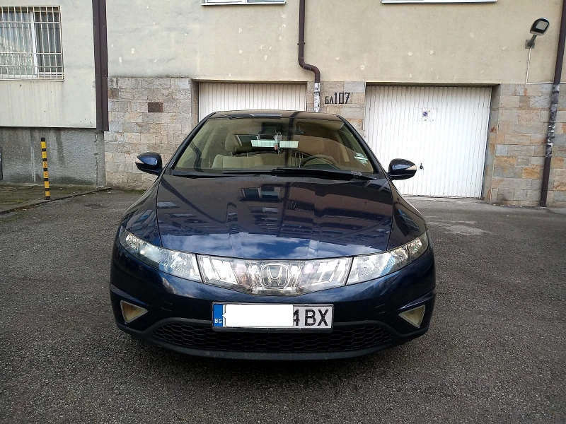 Honda Civic 1.8.ГАЗ.6 СКОРОСТИ.УНИКАТ!!!, снимка 3 - Автомобили и джипове - 48636719