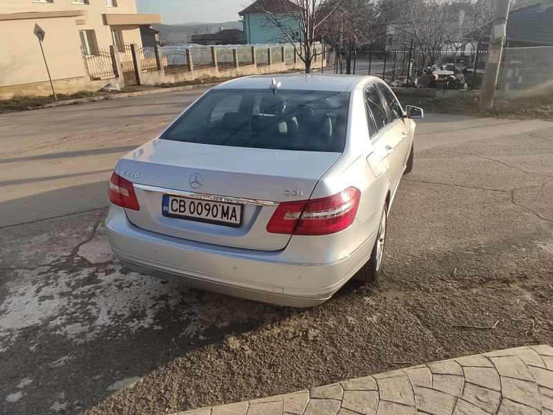 Mercedes-Benz 220 Е 220 cdi, снимка 4 - Автомобили и джипове - 48819915