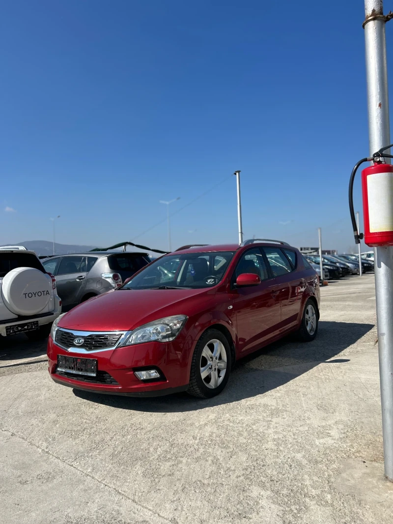 Kia Ceed 1.4, снимка 2 - Автомобили и джипове - 49364297