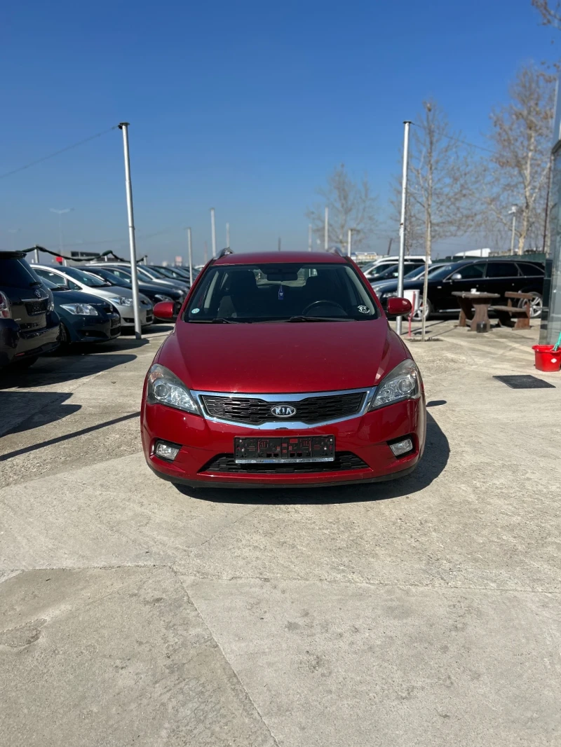 Kia Ceed 1.4, снимка 1 - Автомобили и джипове - 49364297