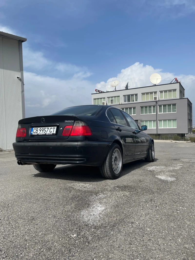 BMW 320 320i, снимка 4 - Автомобили и джипове - 49516288