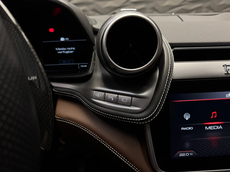 Ferrari GTC4Lusso T V8 Pano* JBL* 360, снимка 15 - Автомобили и джипове - 50503729