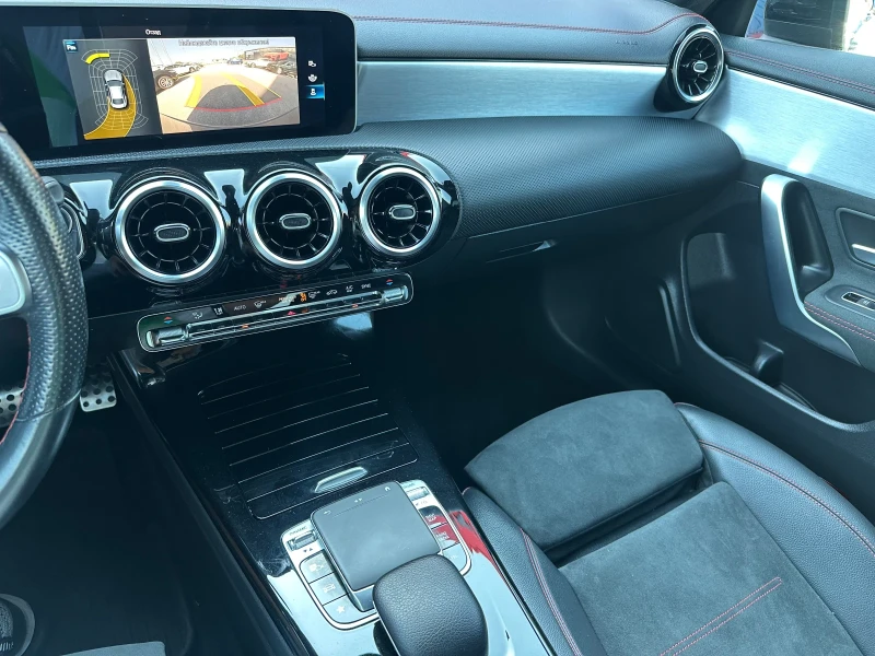 Mercedes-Benz CLA 200 AMG Line/NightPack/MBUX/Digital/Distr./Кам.Сер.Ист, снимка 13 - Автомобили и джипове - 51585600