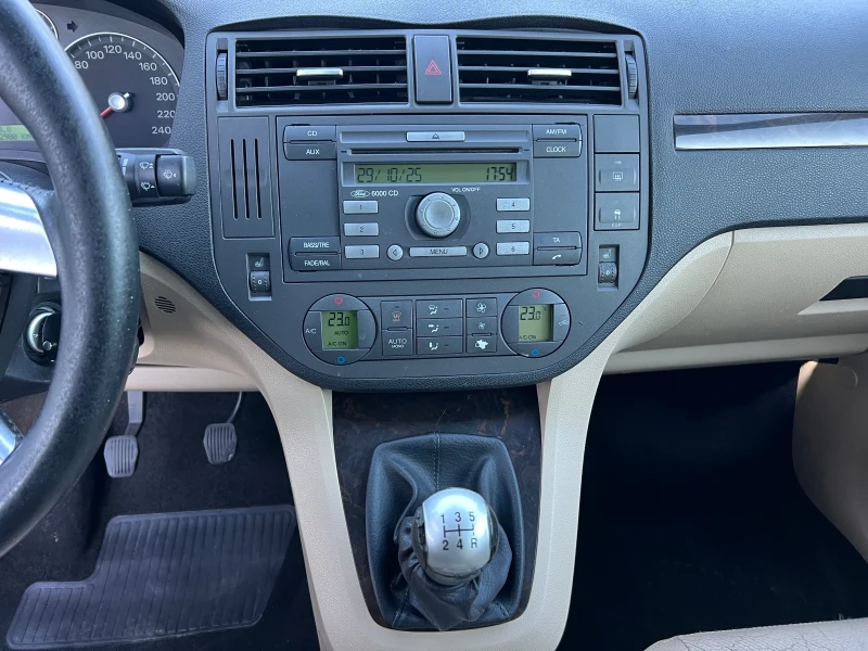 Ford C-max Ghia 1.8TDCI-115к.с/ Кожа/ Подгряване/ Автопилот, снимка 15 - Автомобили и джипове - 52226359