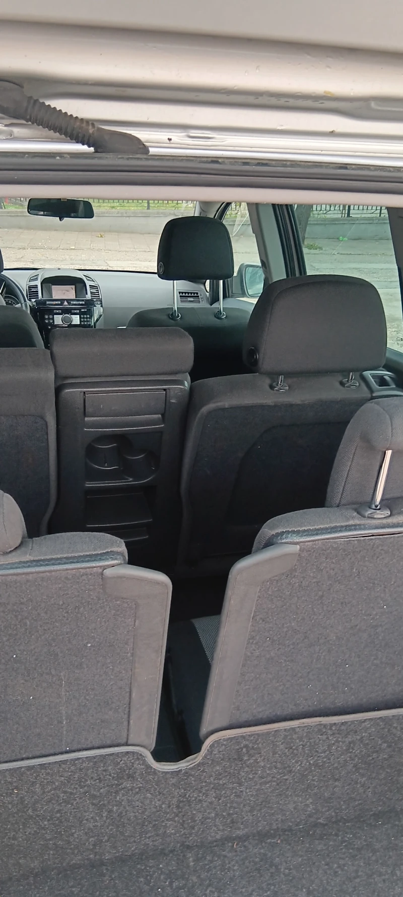 Opel Zafira 1.6I  7места, снимка 10 - Автомобили и джипове - 52468637