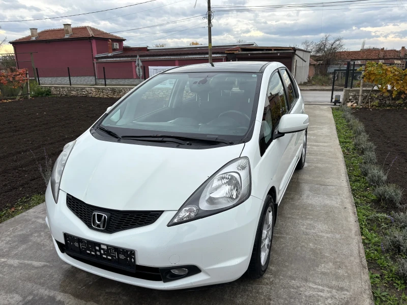 Honda Jazz 1.4Бензин/Газ, снимка 8 - Автомобили и джипове - 52657278