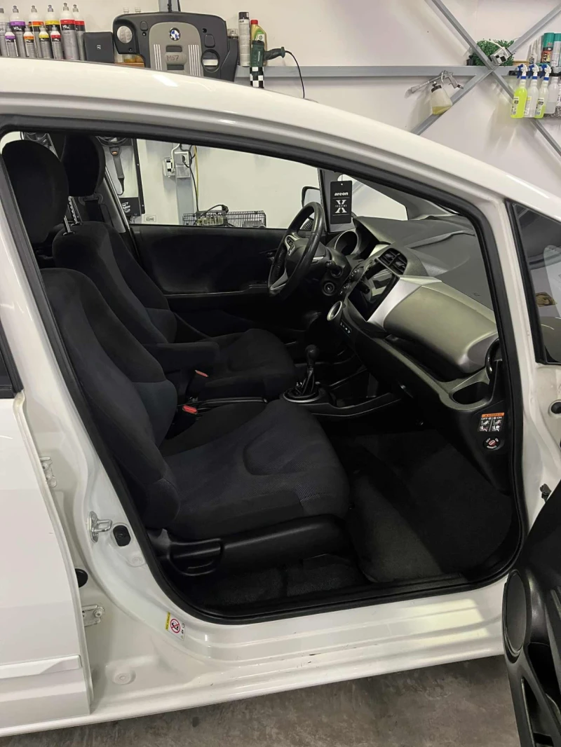 Honda Jazz 1.4Бензин/Газ, снимка 4 - Автомобили и джипове - 52657278