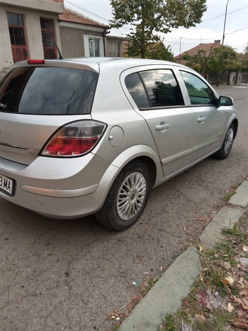 Opel Astra, снимка 2 - Автомобили и джипове - 52674086