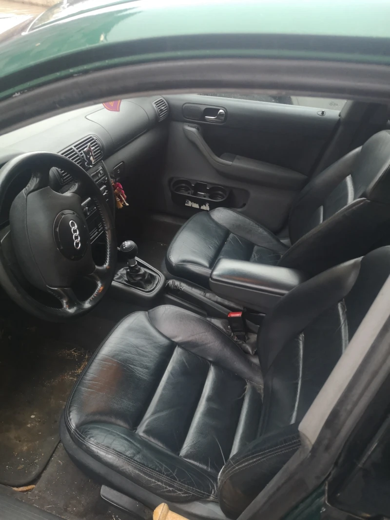 Audi A3 1.8Т, снимка 5 - Автомобили и джипове - 52698042