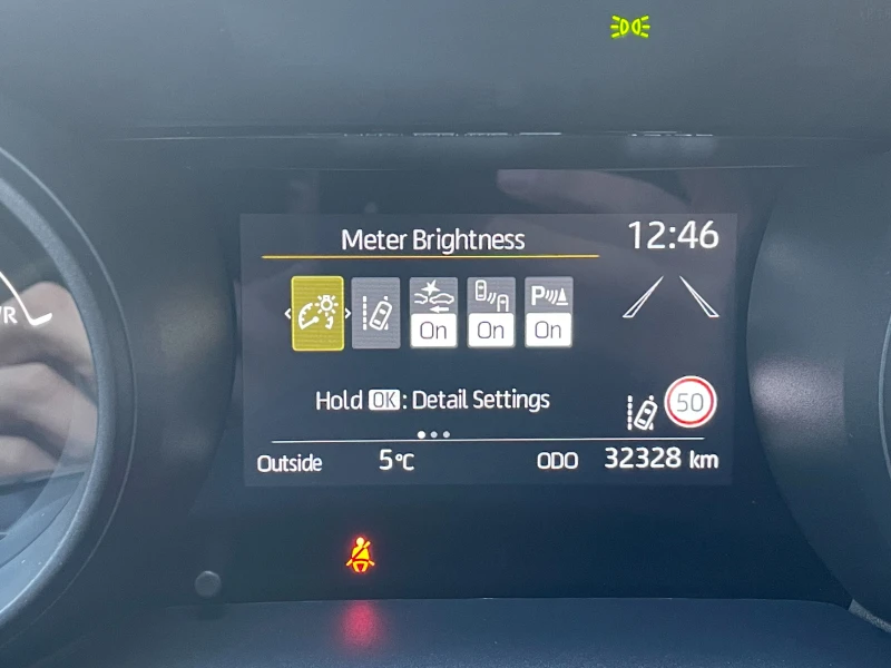 Toyota Yaris Cross 1.5 Hybrid e-CVT Chic Bi-Tone - в Гаранция, снимка 11 - Автомобили и джипове - 52707368