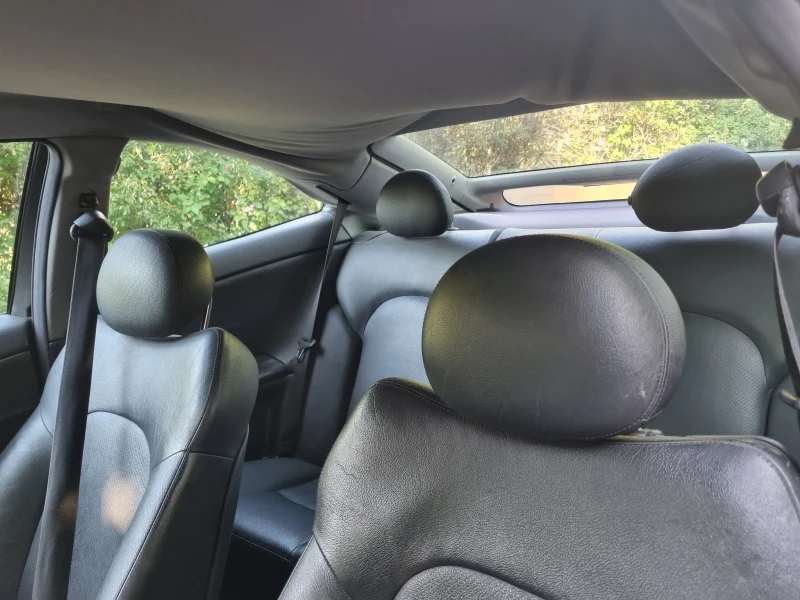 Mercedes-Benz C 220 Цяла или на части, снимка 5 - Автомобили и джипове - 53145170