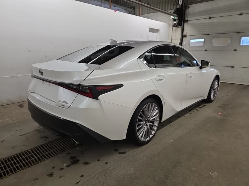 Lexus IS 300 * CARFAX * БЕЗ ПЪРВОНАЧАЛНА ВНОСКА, снимка 3 - Автомобили и джипове - 53175880