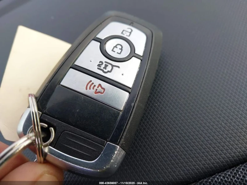 Ford Mustang Mach-E Premium AWD, снимка 11 - Автомобили и джипове - 53345630