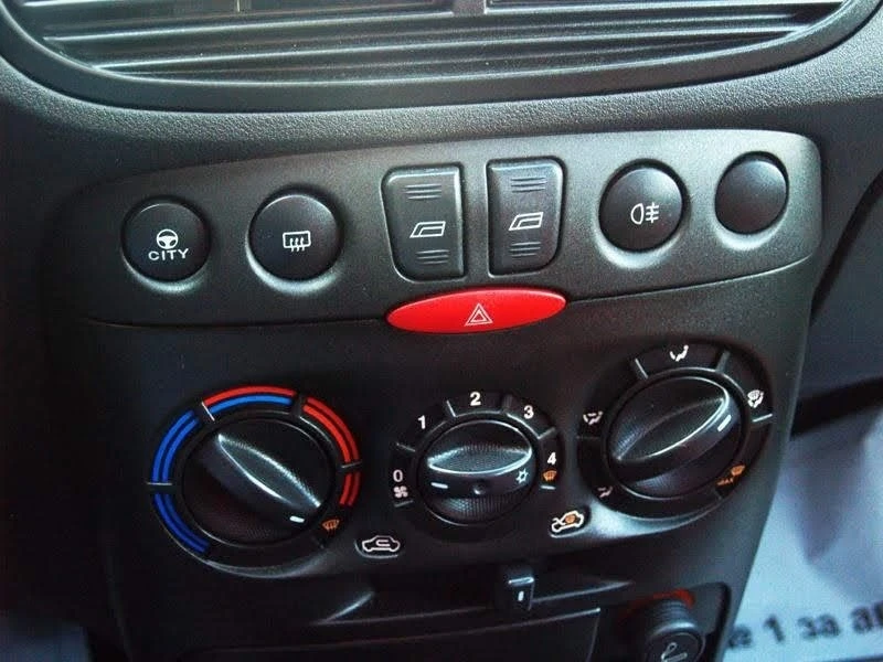 Fiat Punto 1.2i, снимка 3 - Автомобили и джипове - 52806892