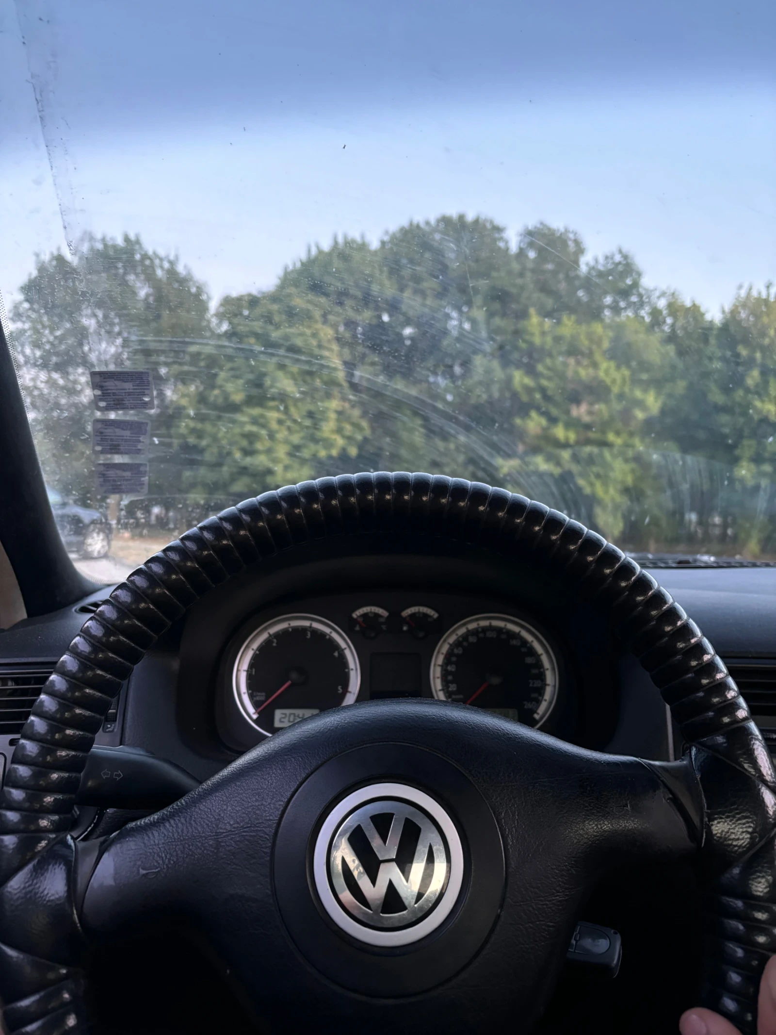 VW Bora 1.9TDI 115КС - изображение 9