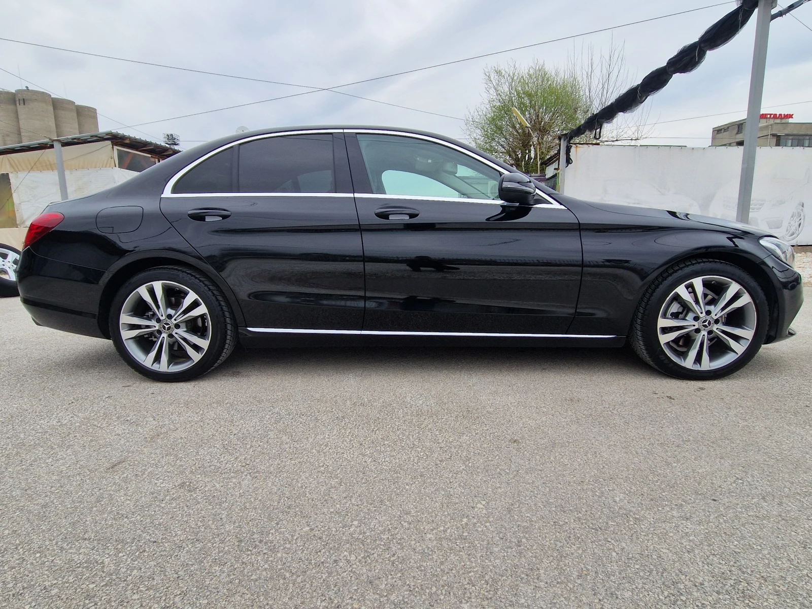Mercedes-Benz C 220 9G/4matic/CAMERA/BURMESTER/KEYLESS/Italia* NOVA* T - изображение 7