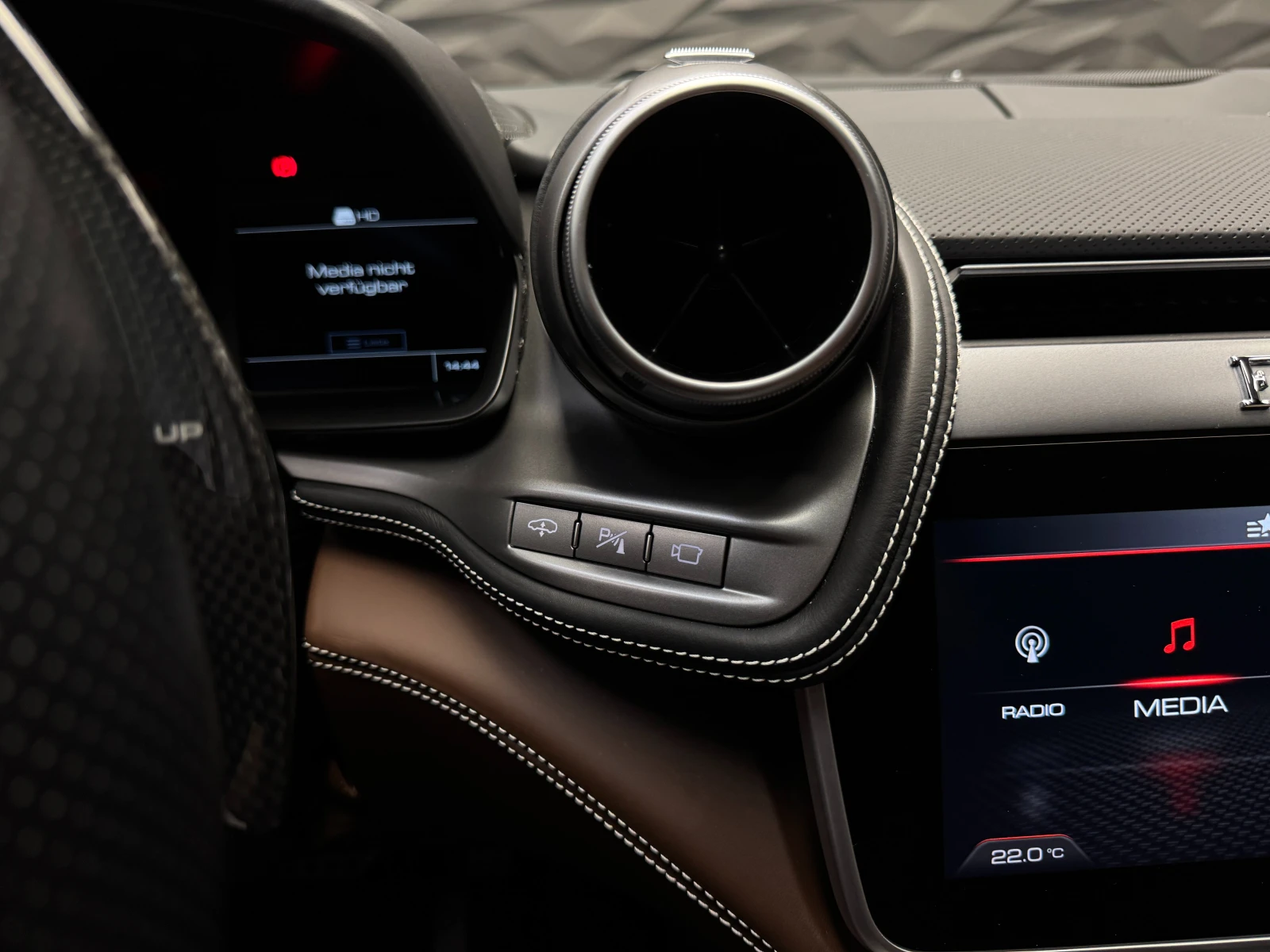 Ferrari GTC4Lusso T V8 Pano* JBL* 360 | Mobile.bg — изображение 15