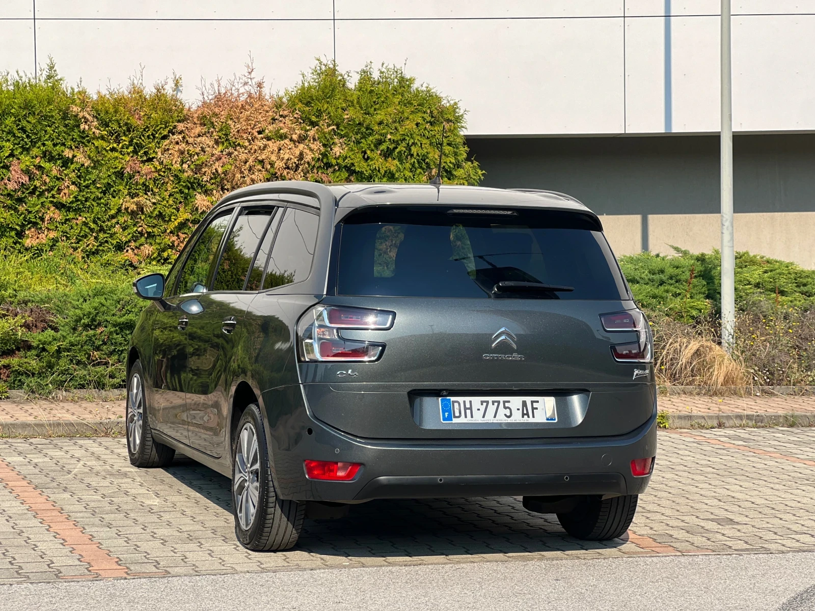 Citroen C4 Picasso 1.6HDI-Автомат-7места-лизинг по 280лв - изображение 8