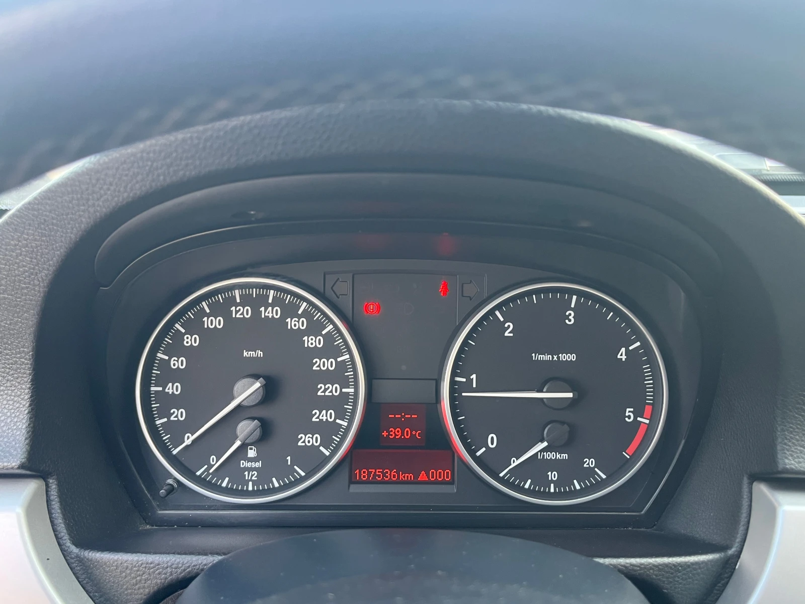 BMW 320 320d-163k.c.ЛИЗИНГ - изображение 10