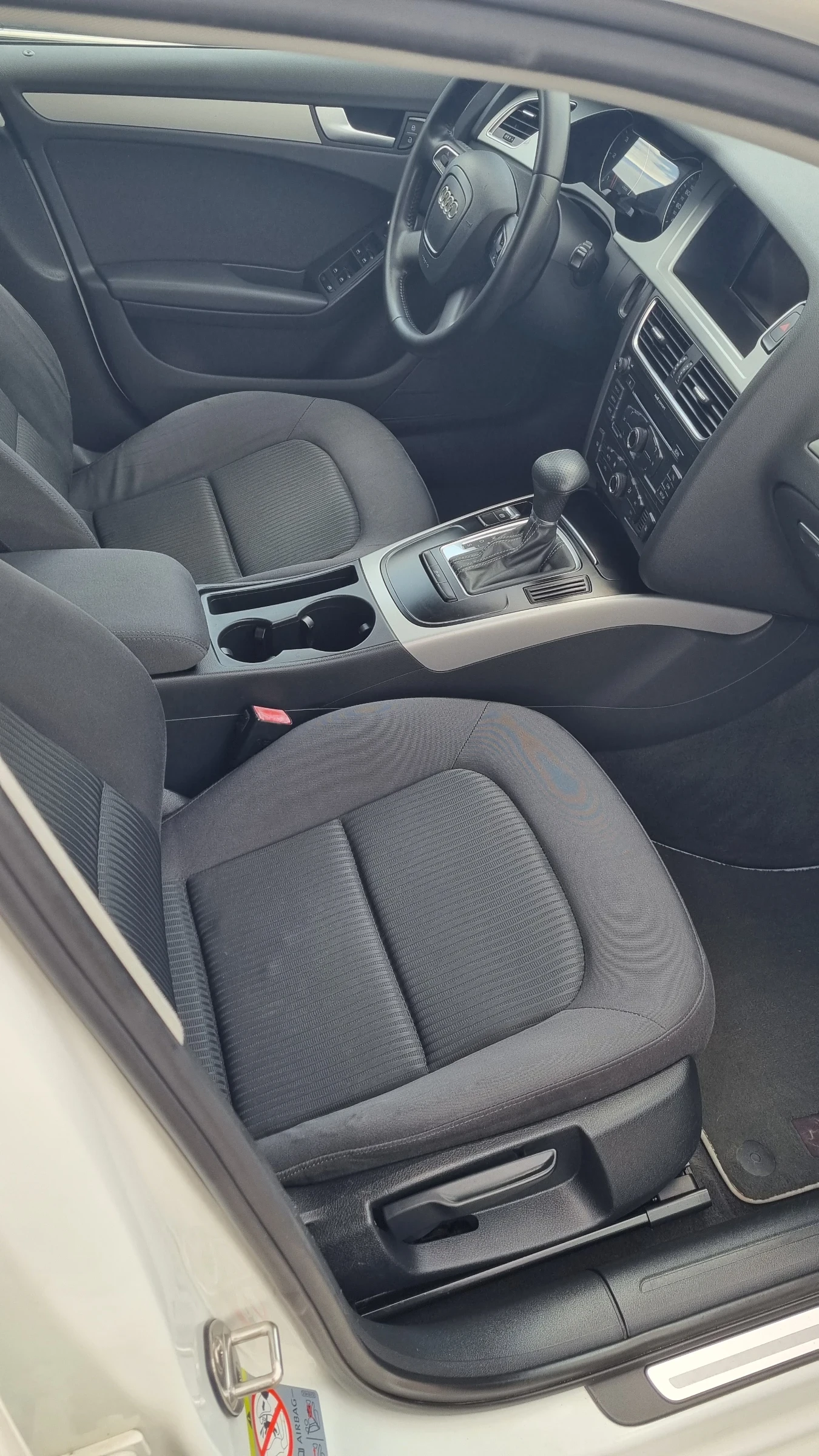Audi A4 2.0 tdi Panoramic Automatic - изображение 10