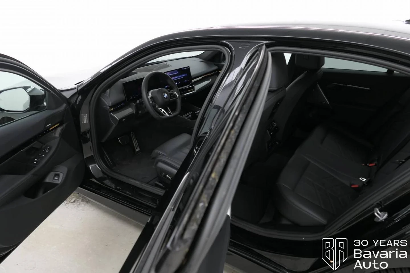BMW 520 i Steptronic M Sport Paket - изображение 5