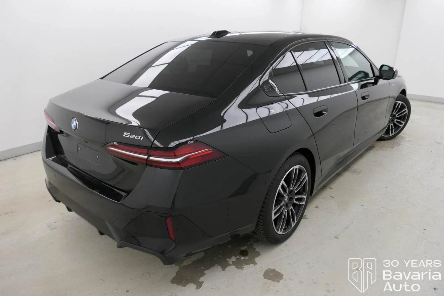 BMW 520 i Steptronic M Sport Paket - изображение 3