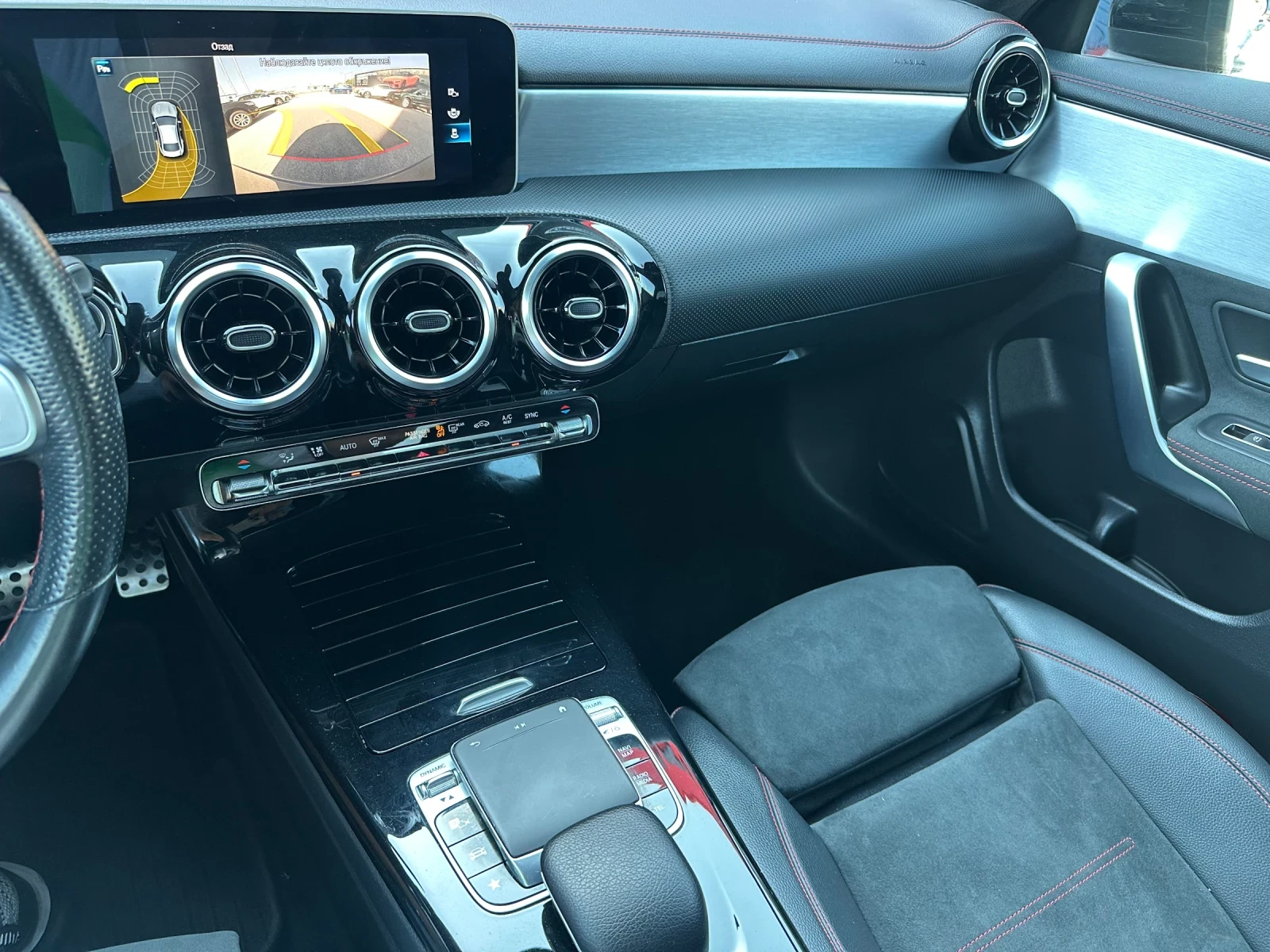 Mercedes-Benz CLA 200 AMG Line/NightPack/MBUX/Digital/Distr./.. | Mobile.bg   13