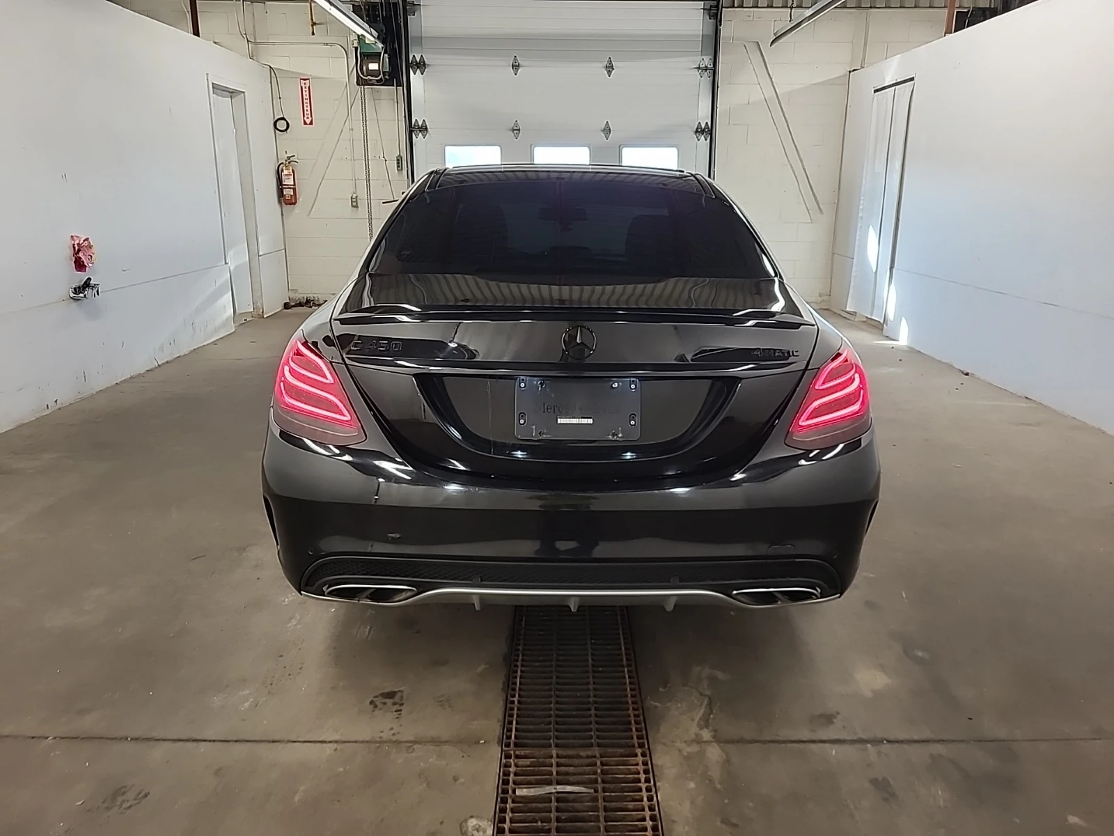 Mercedes-Benz C 450 AMG * CARFAX* ОПЦИЯ ЗА ФИНАНСИРАНЕ*  - изображение 5