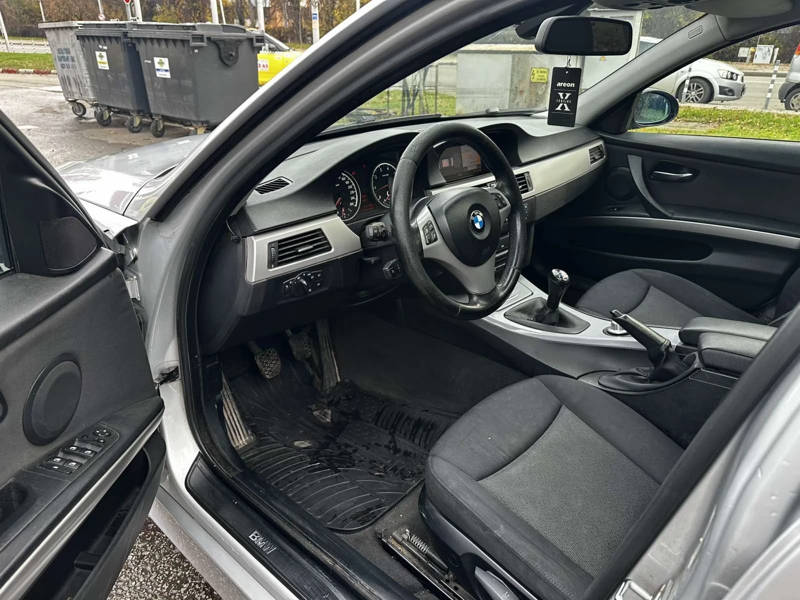 BMW 320  Всички екстри за модела  - изображение 3