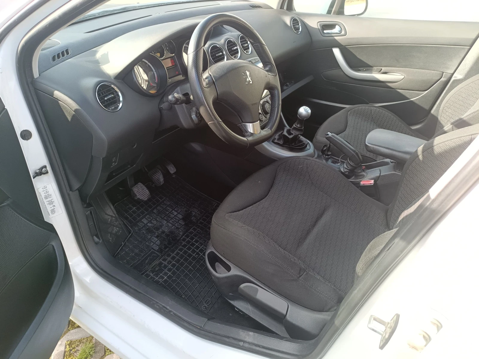 Peugeot 308, снимка 8 - Автомобили и джипове - 53759176