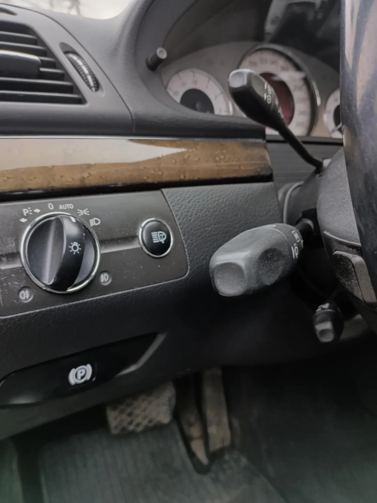 Mercedes-Benz E 320 Avantgard, снимка 9 - Автомобили и джипове - 53924449