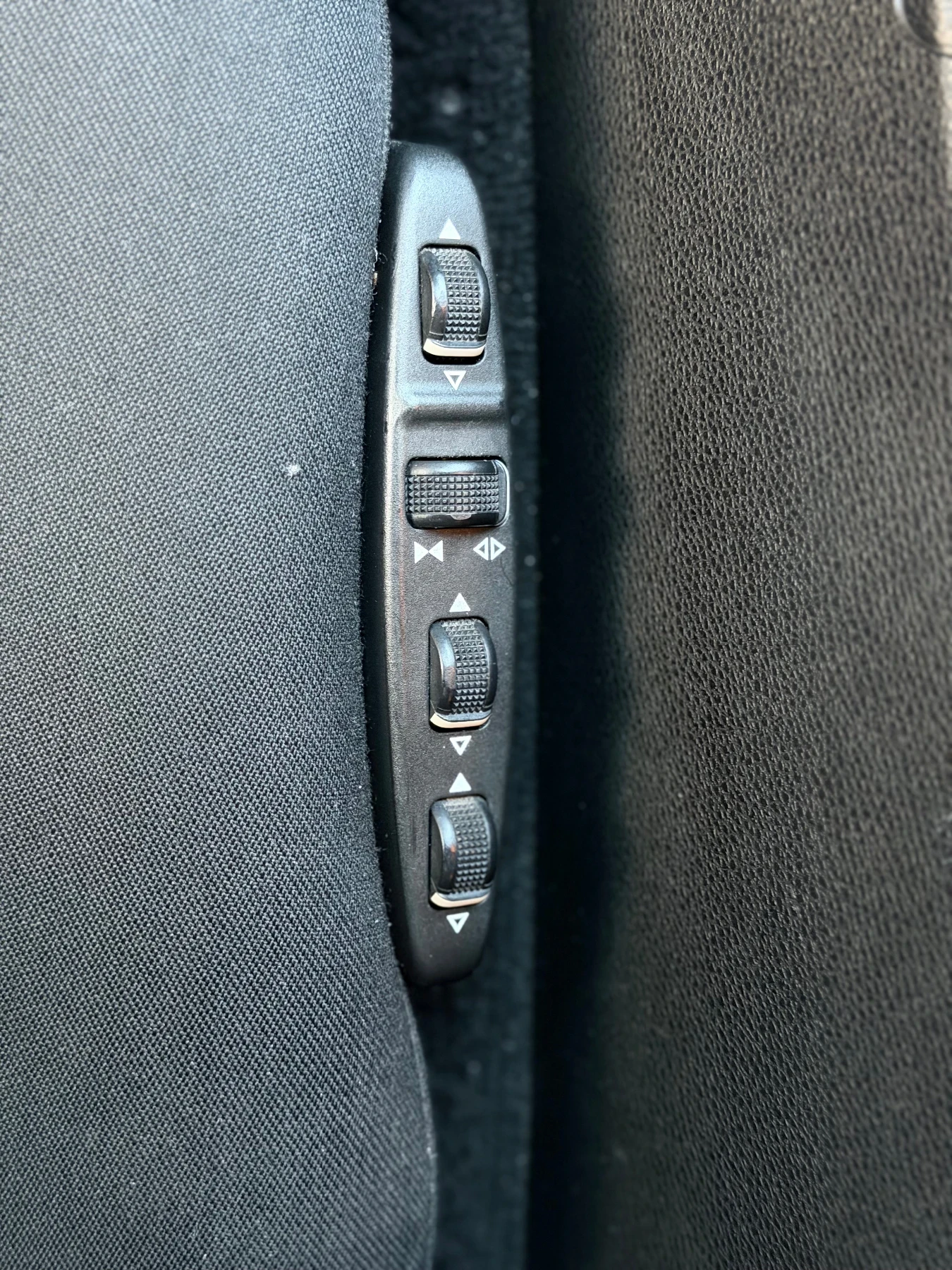 Mercedes-Benz C 200 2.0CD?, снимка 9 - Автомобили и джипове - 54161990