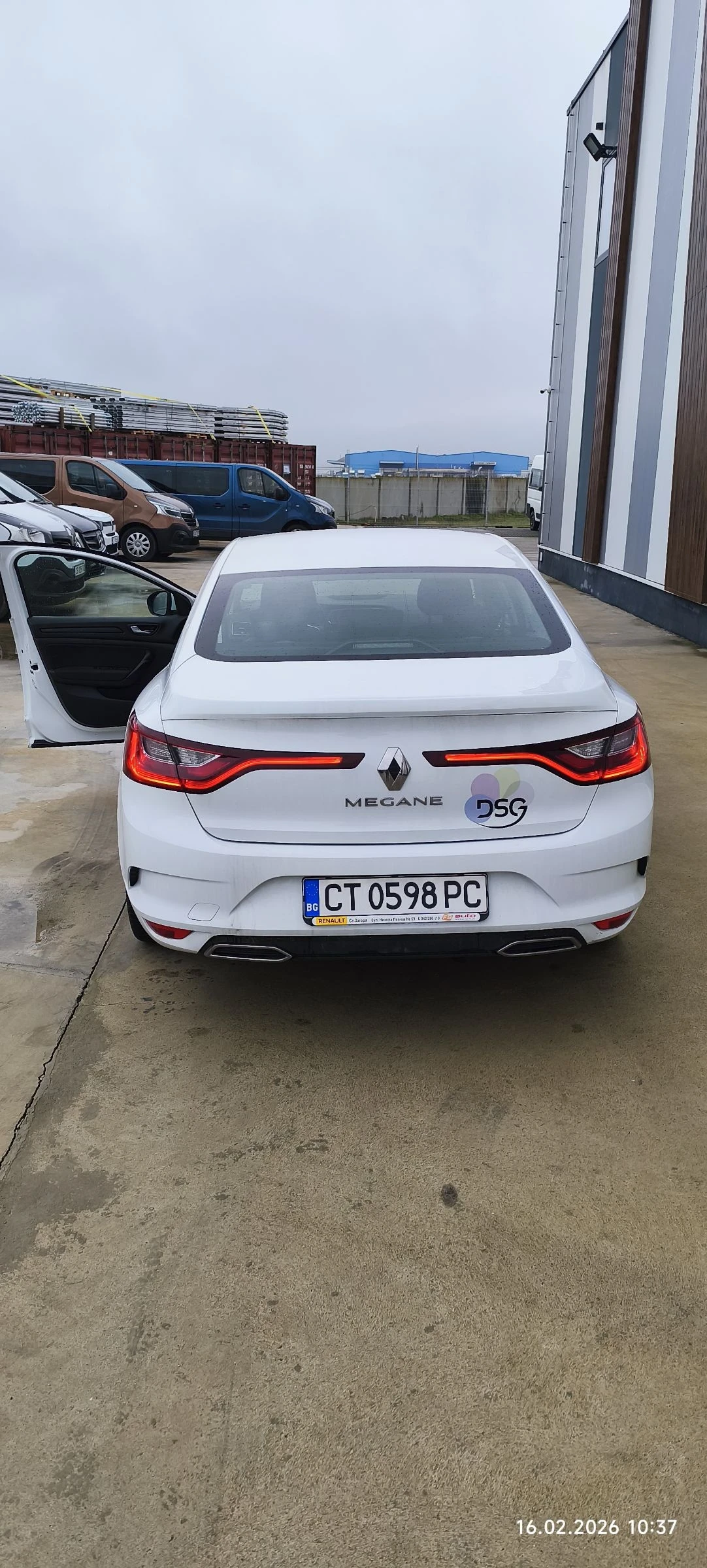Renault Megane, снимка 2 - Автомобили и джипове - 54188877