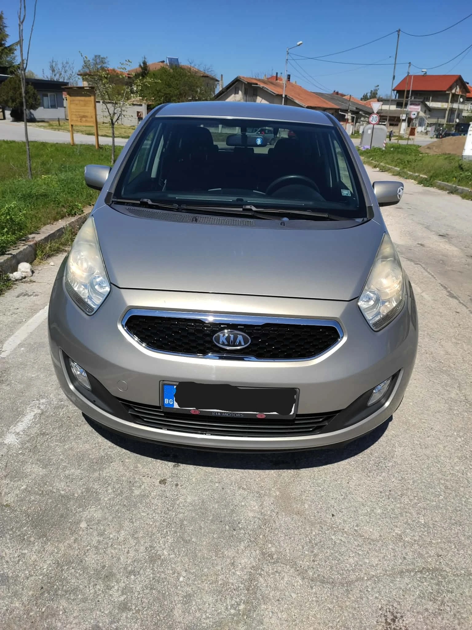Kia Venga, снимка 2 - Автомобили и джипове - 54334054