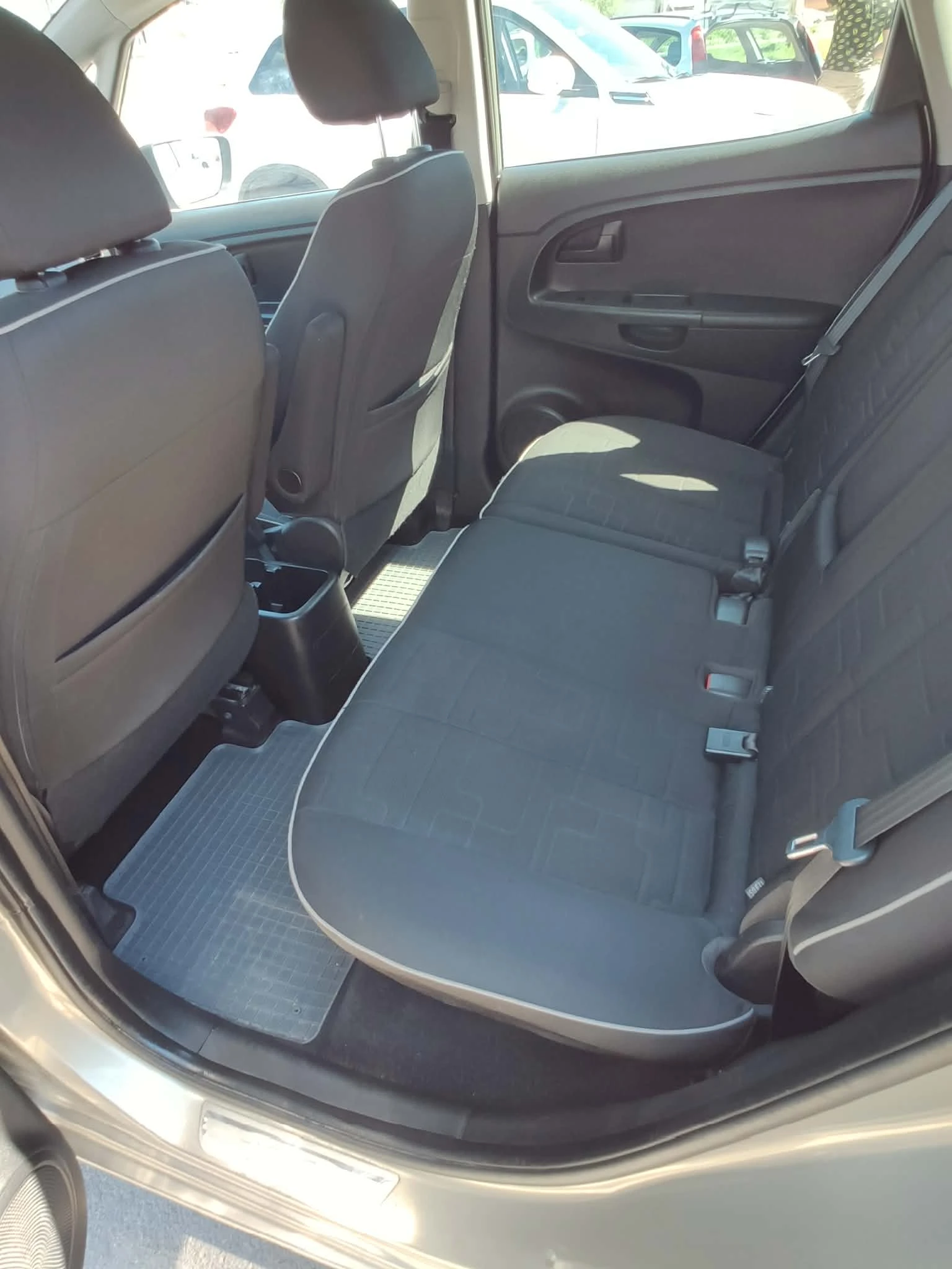 Kia Venga, снимка 8 - Автомобили и джипове - 54334054