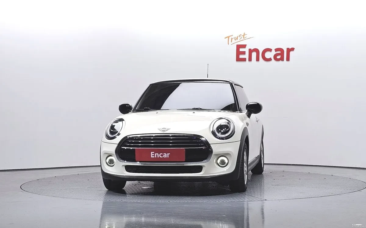 Mini Cooper 1.5L TwinTurbo / Navi / Camera / Carfax, снимка 3 - Автомобили и джипове - 54651847