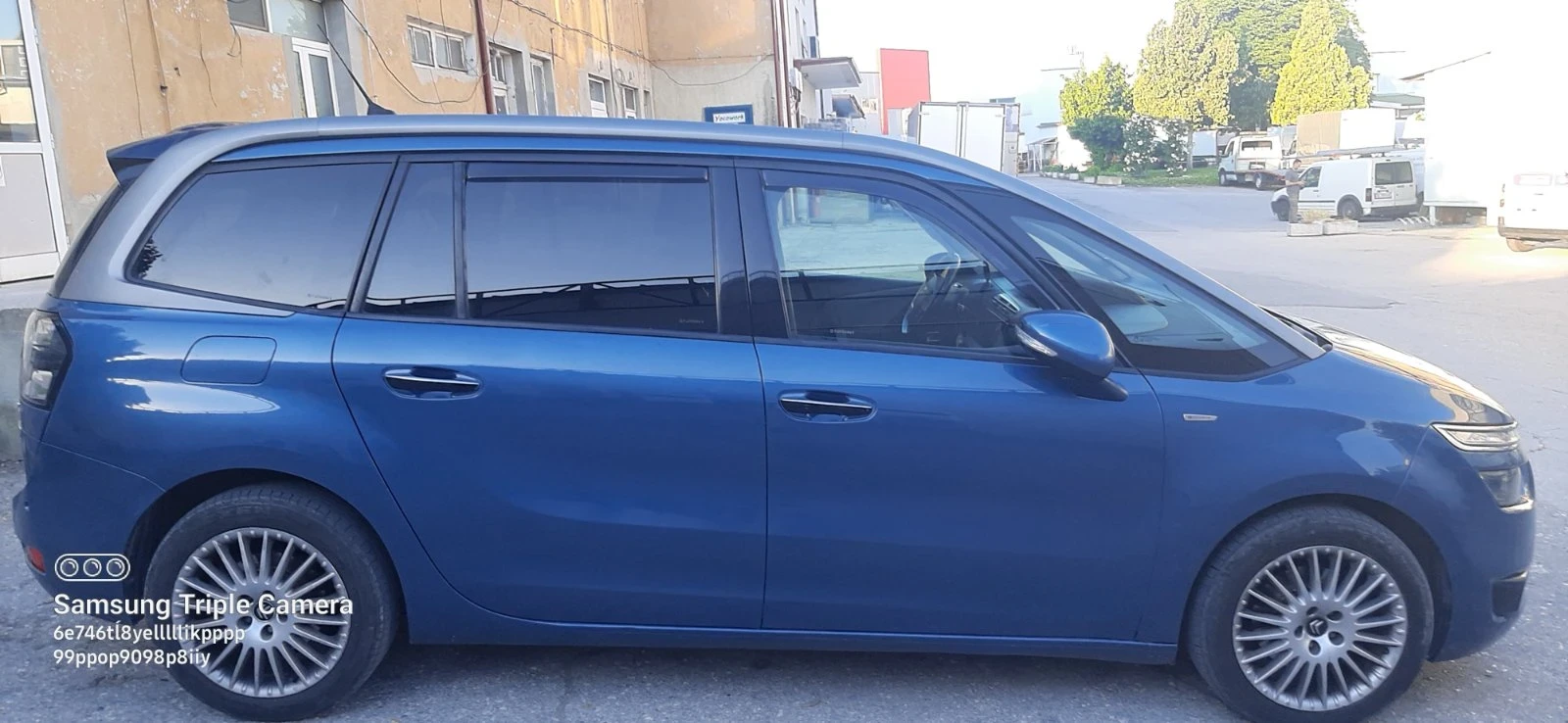 Citroen Grand C4 Picasso 2.0 HDI, снимка 4 - Автомобили и джипове - 54885740