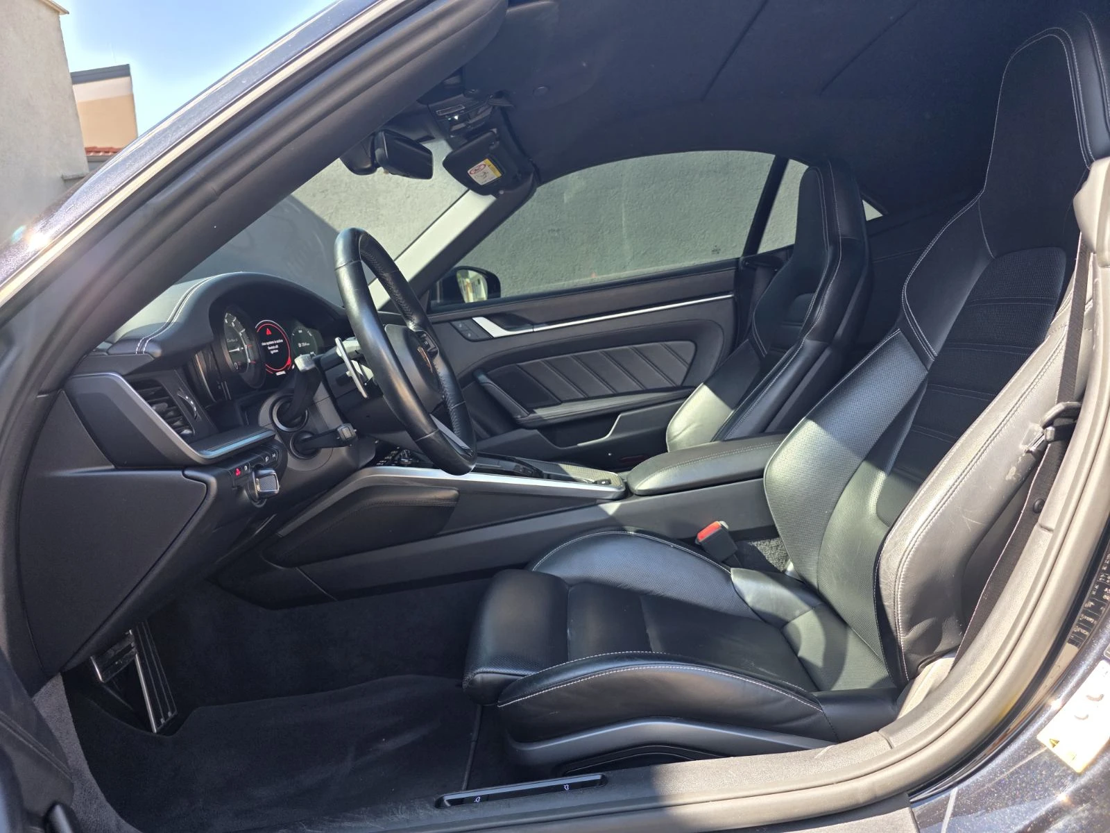 Porsche 911 992.1 TURBO S CABRIO, снимка 10 - Автомобили и джипове - 55242598