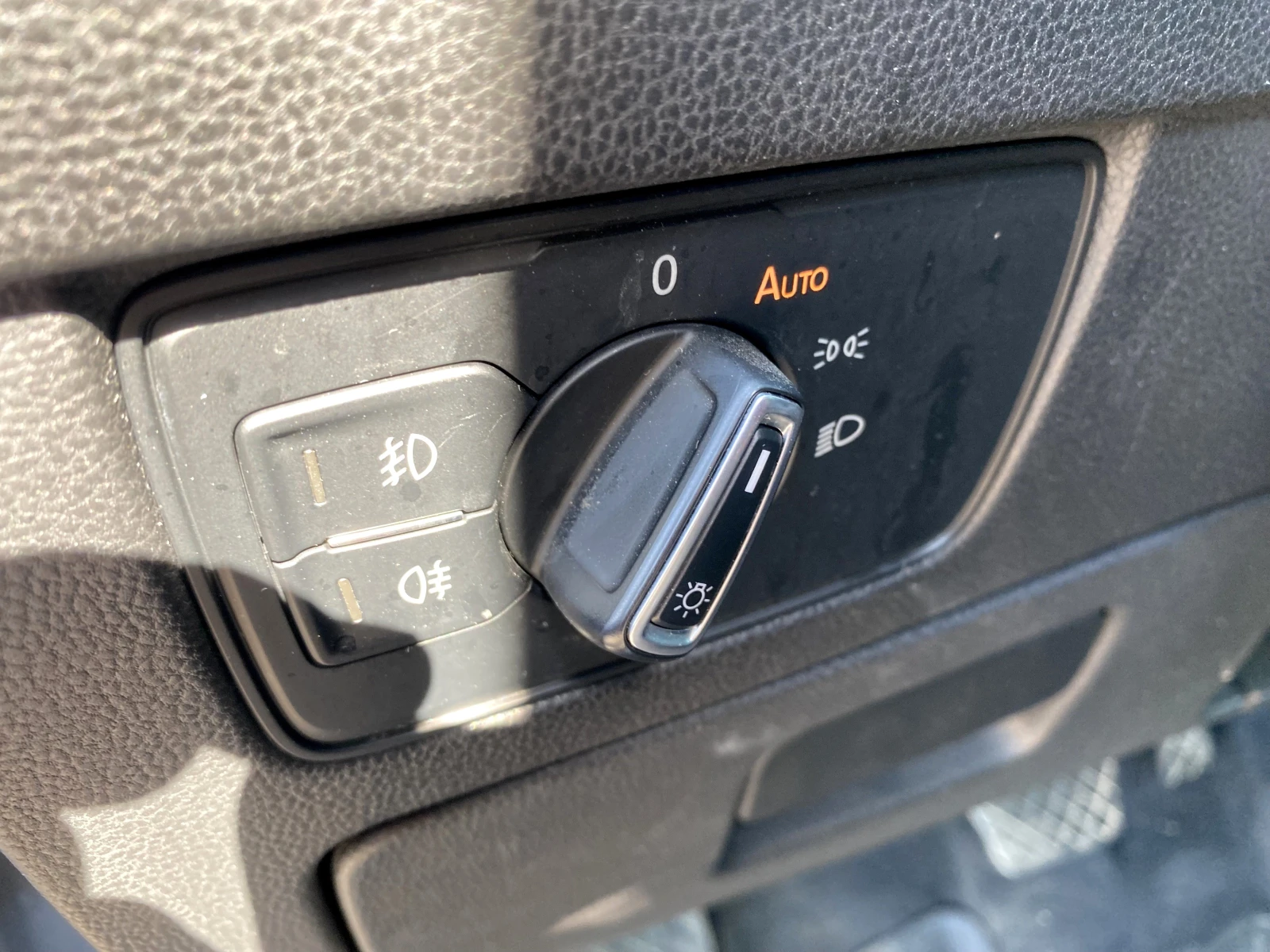 VW Passat 2.0TDI DSG Highline---Digital---, снимка 12 - Автомобили и джипове - 55610571