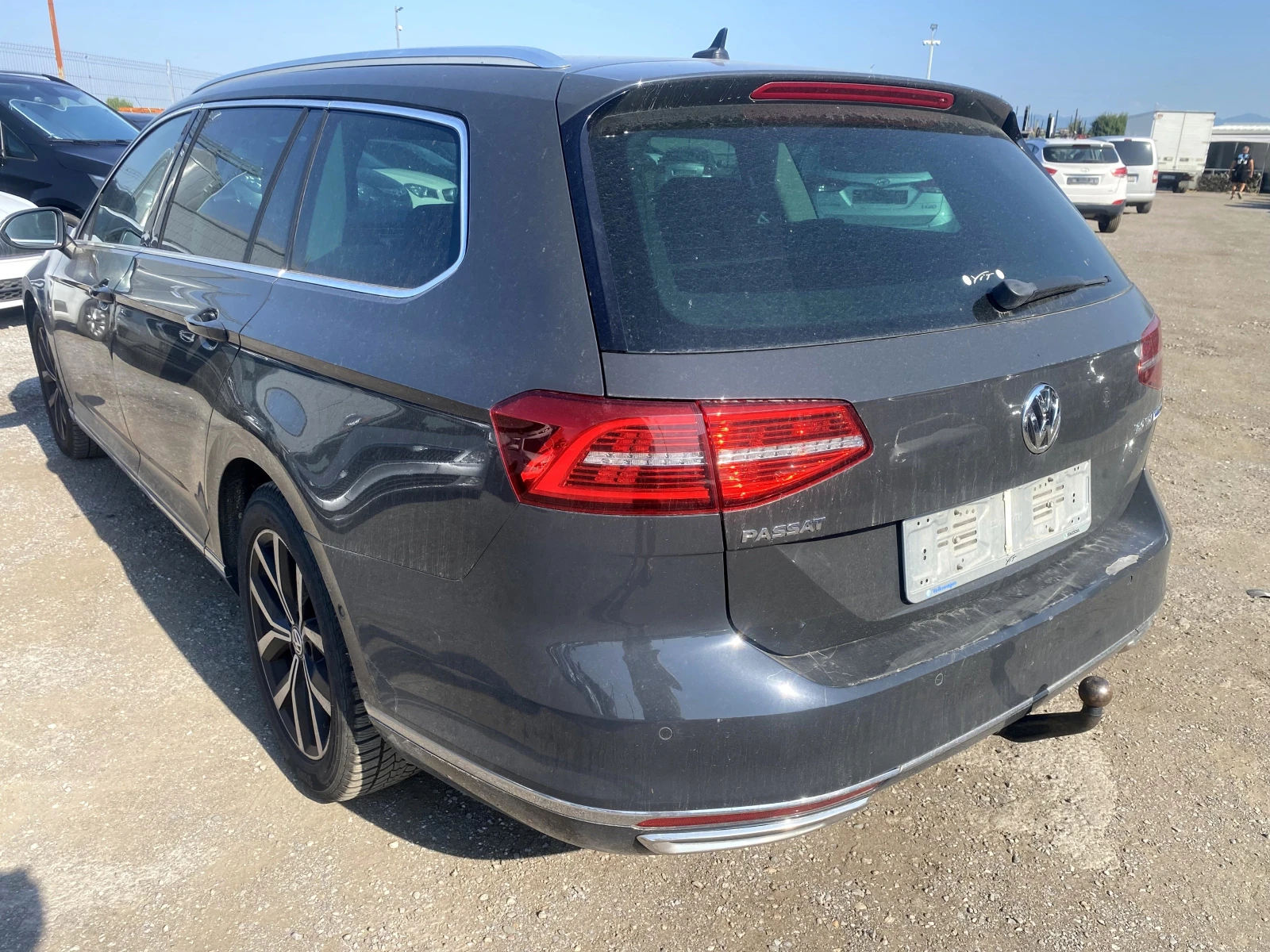 VW Passat 2.0TDI DSG Highline---Digital---, снимка 6 - Автомобили и джипове - 55610571