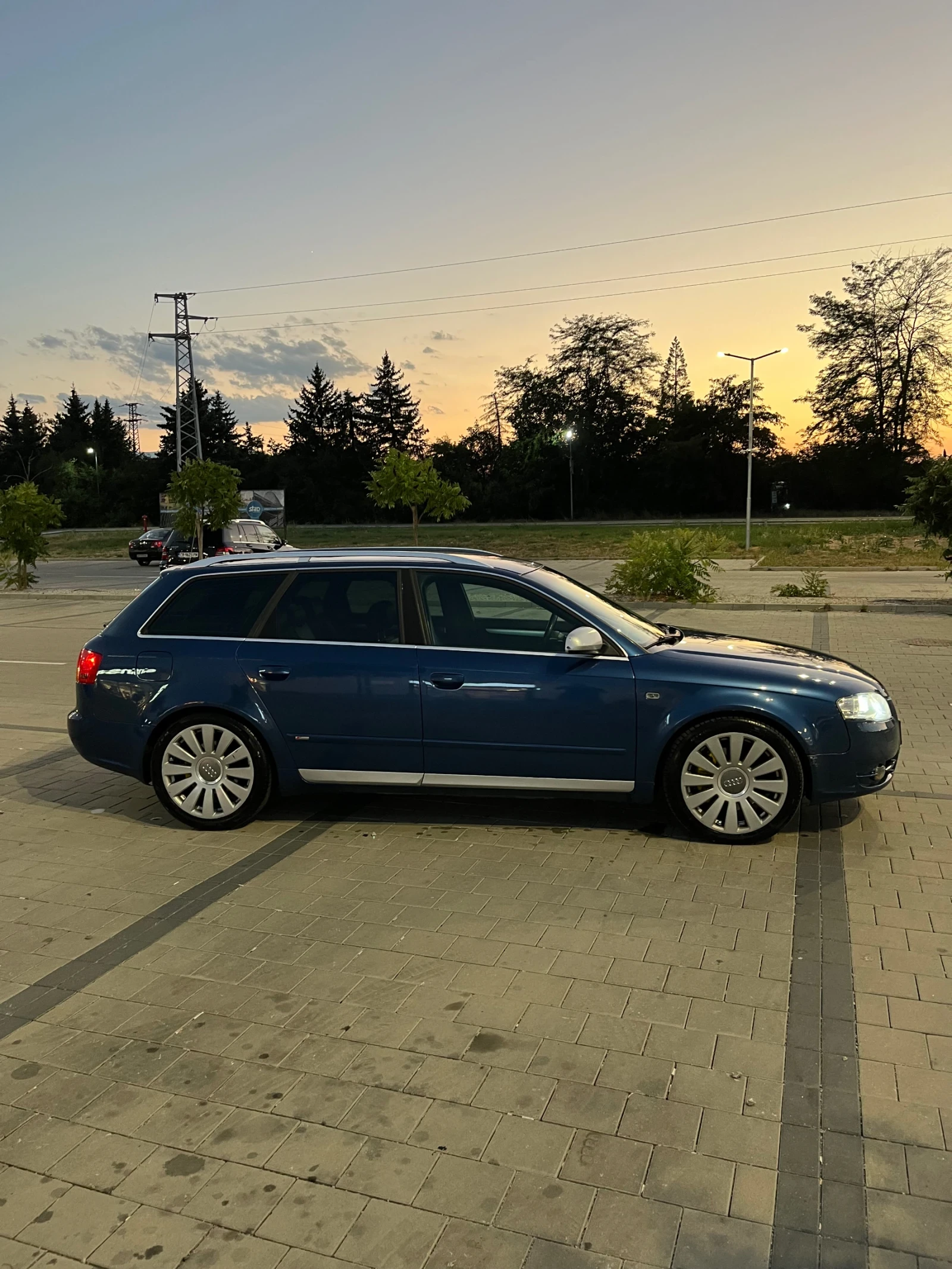 Audi A4, снимка 4 - Автомобили и джипове - 55649282