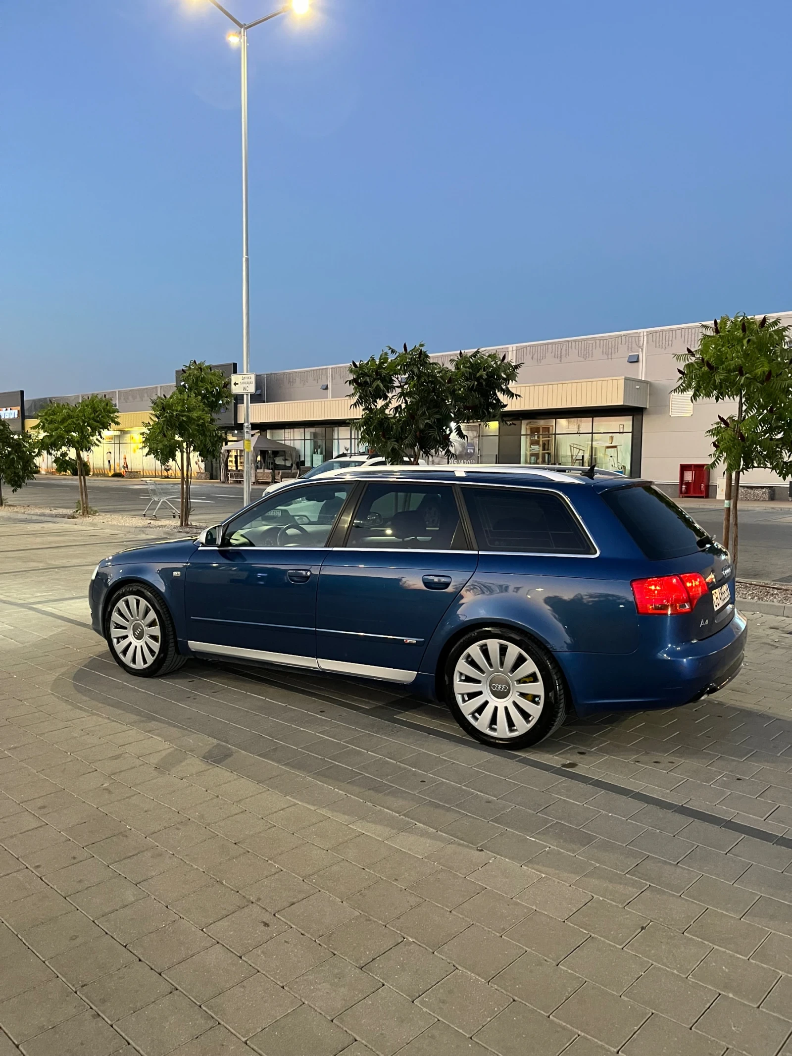 Audi A4, снимка 9 - Автомобили и джипове - 55649282