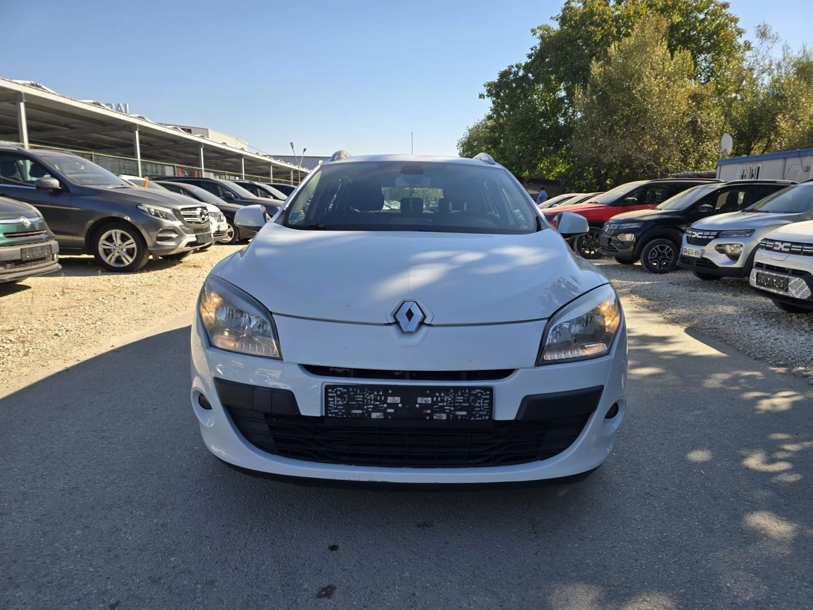Renault Megane 1.5dci 110к.с 6 скорости , снимка 5 - Автомобили и джипове - 56115359