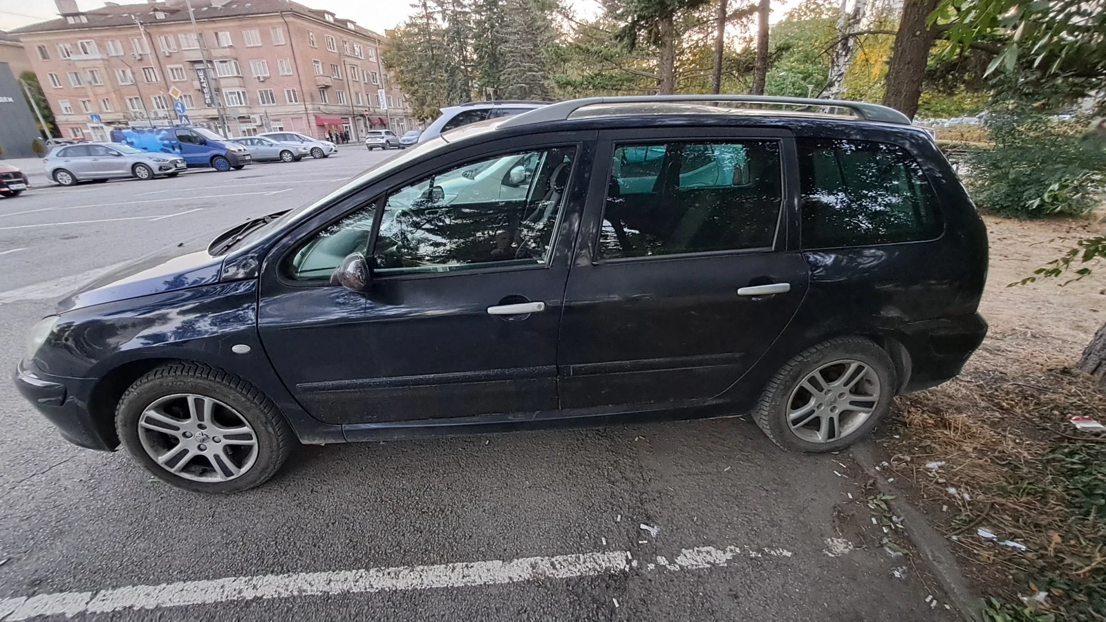 Peugeot 307 SW, снимка 2 - Автомобили и джипове - 56368057
