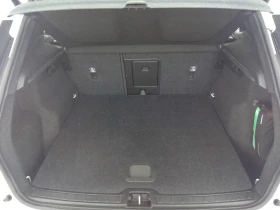 Volvo XC40 T2 Momentum Business, снимка 11